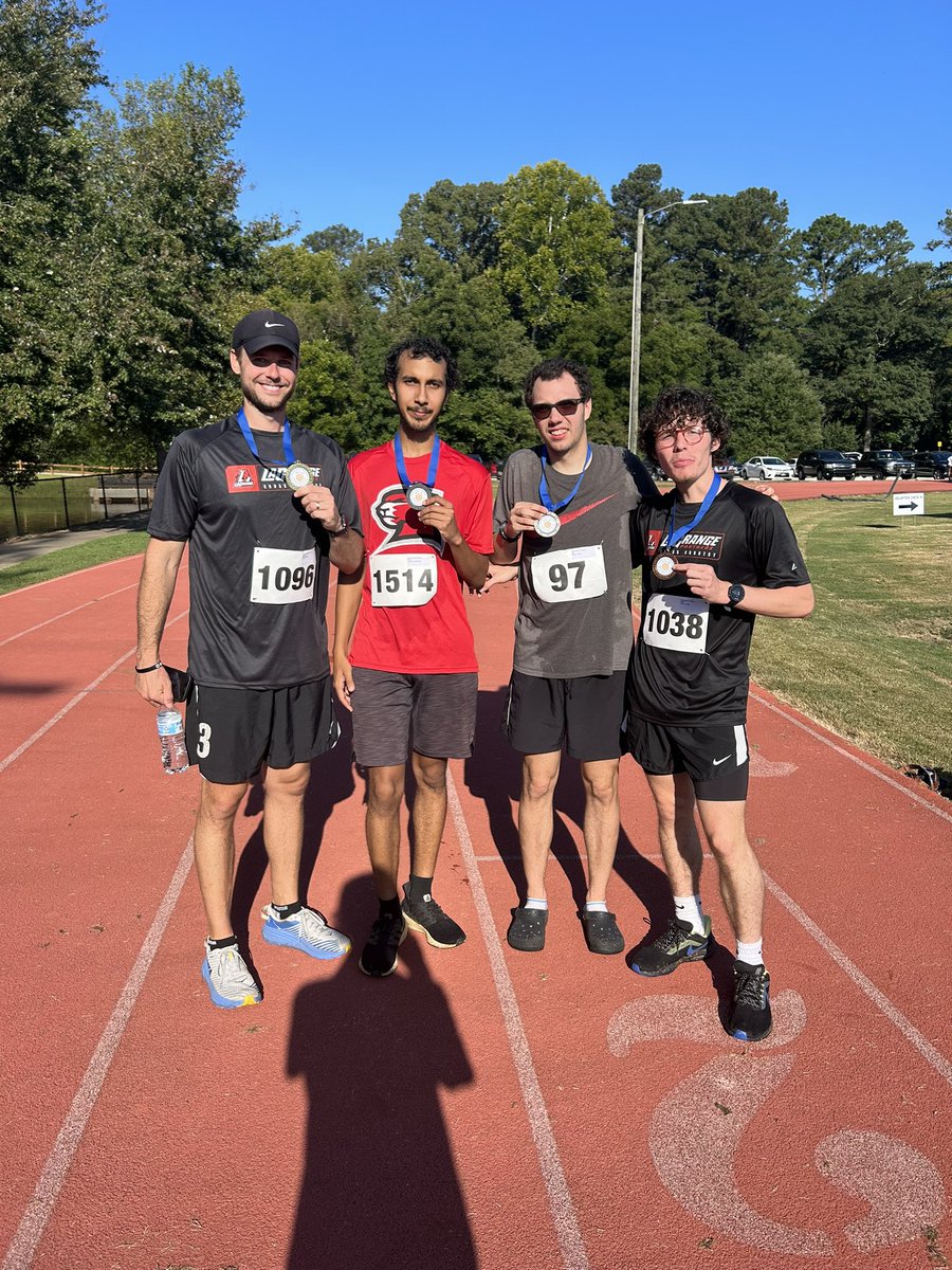 @LaGrange_XC had a great time this morning at the <a href="/lagrangegaGOV/">City of LaGrange</a> Run for Rotary 5k!

#GoPanthers