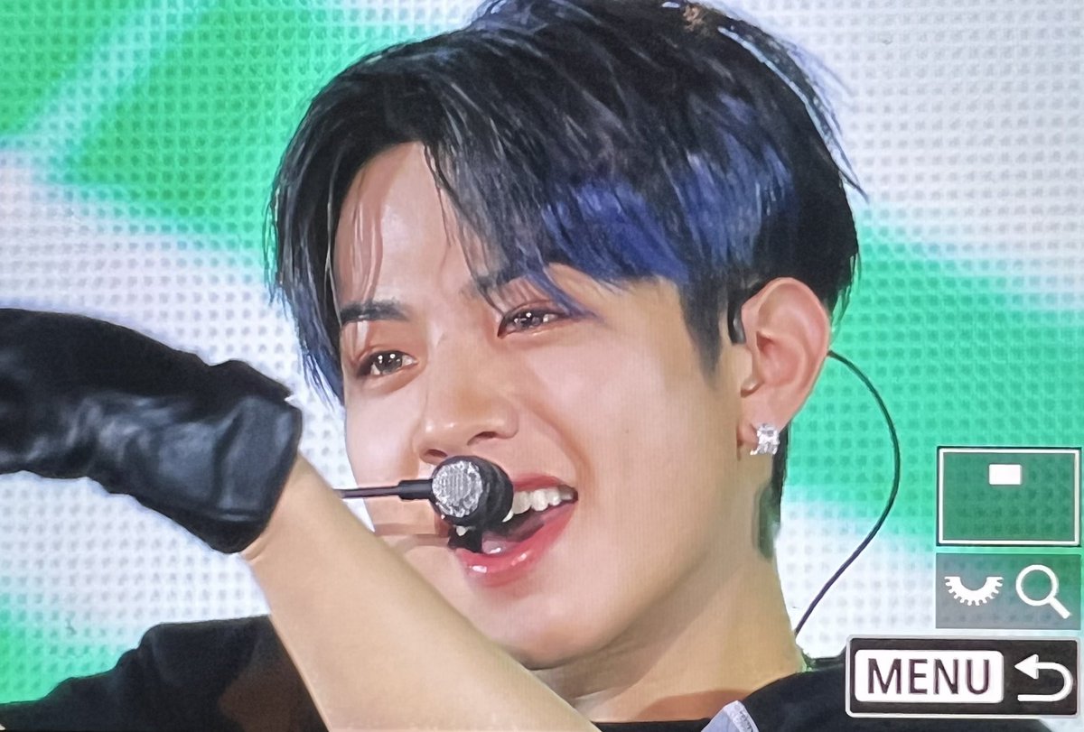 𝙗𝙞𝙣𝙨𝙩𝙤𝙧𝙮 tweet media