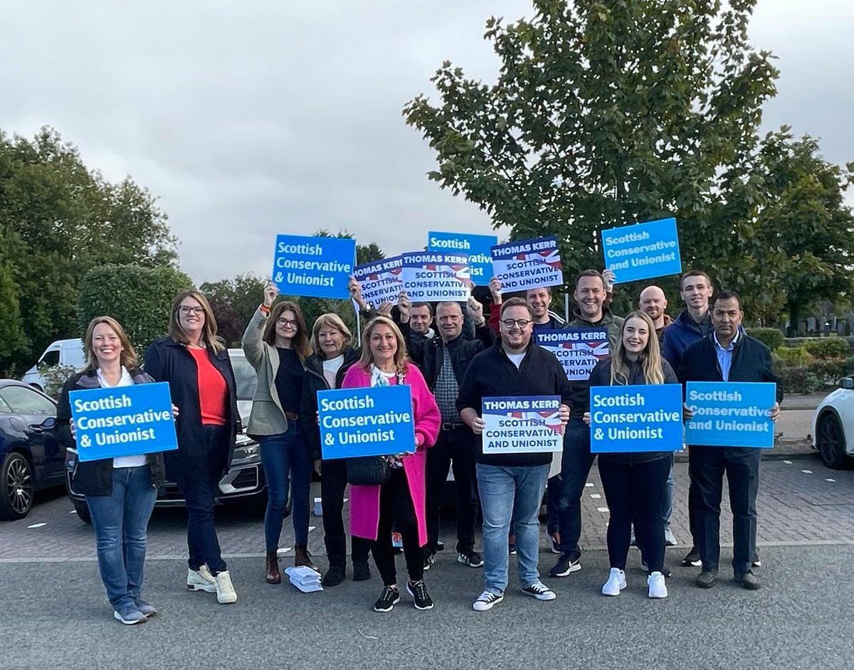 CllrTKerr's tweet image. Great to have the @ScotTories team out in Hamilton today 📬

People are fed up of the SNP and don’t trust the Labour party. 

Only @ScotTories will deliver on people’s real priorities across Rutherglen and Hamilton West.