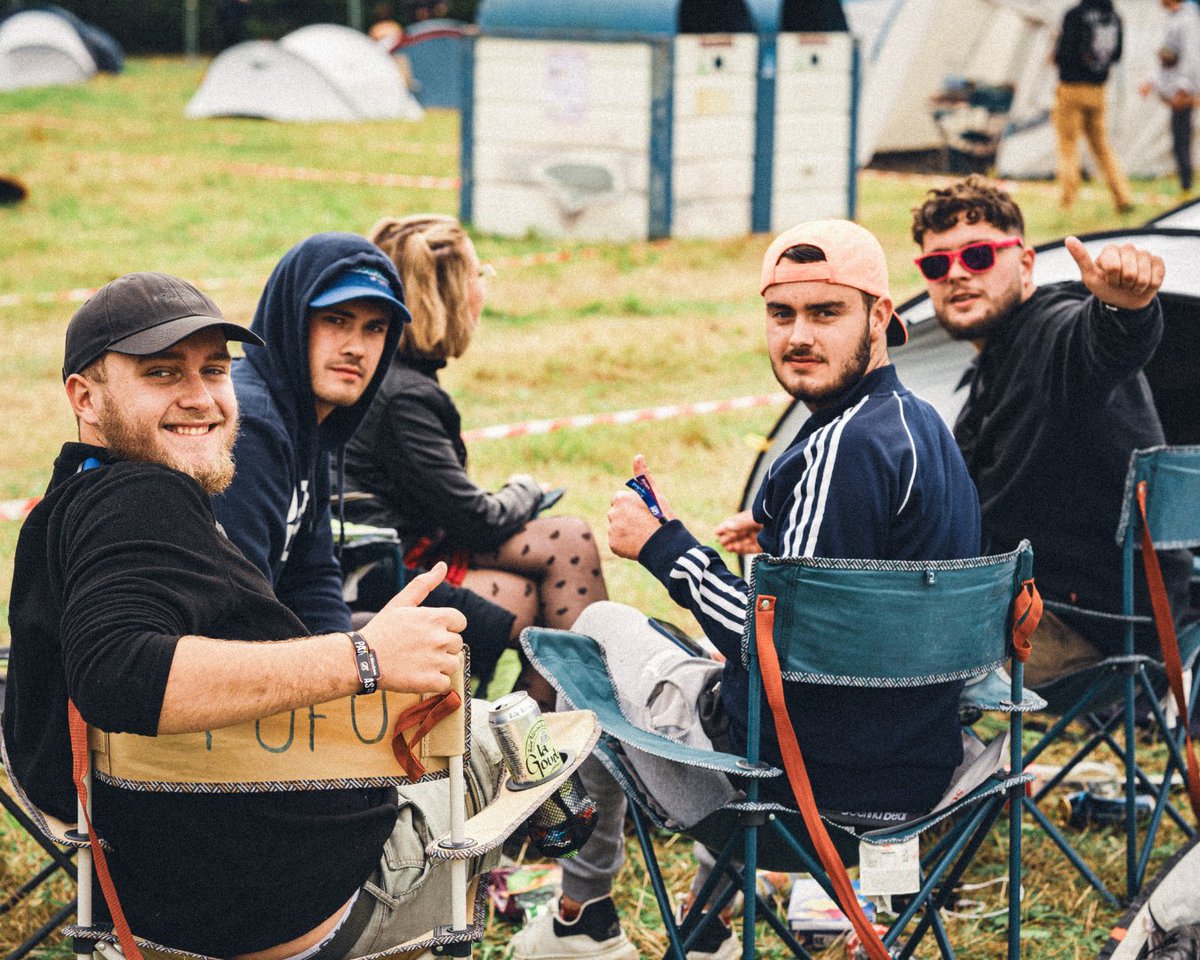 Pendant ce temps-là au camping, le groupe vit bien 😌

📸 Alix Machaté
