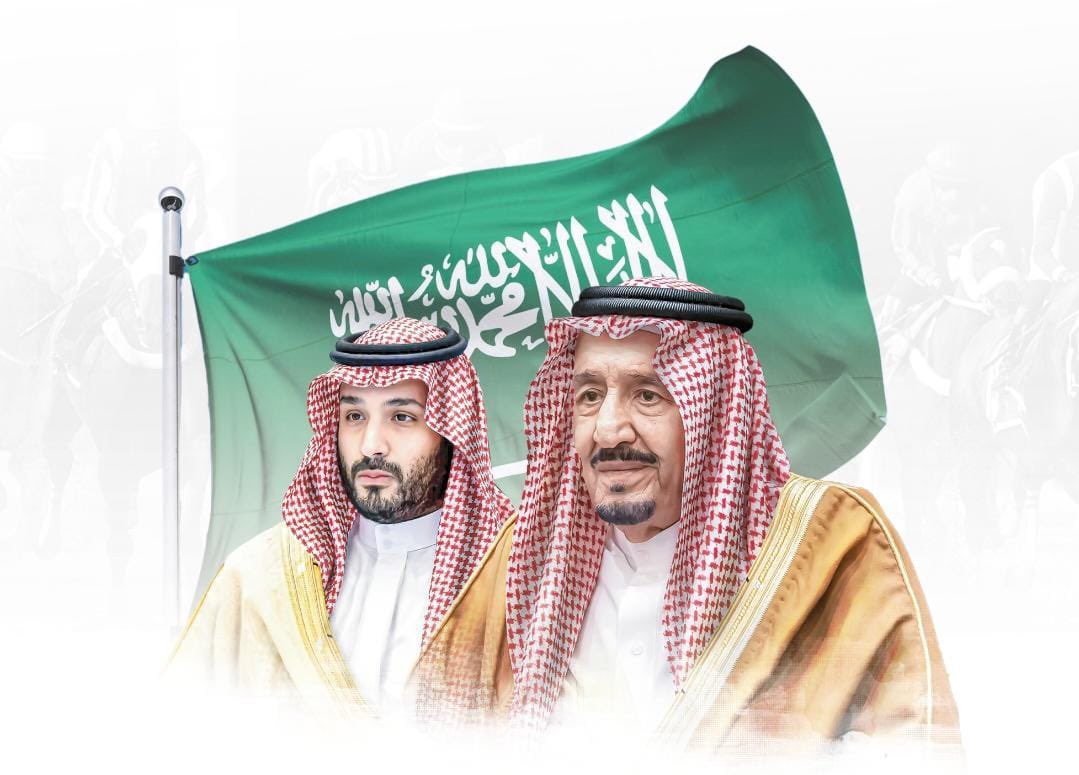 #اليوم_الوطني_السعودي_93  كل عام ووطننا، يعانق السماء مجداً ويحضن السحاب فخراً و عزاً، دمتِ لنا حباً و عشقاً دمتِ لنا داراً 🤍🇸🇦 🇸🇦
