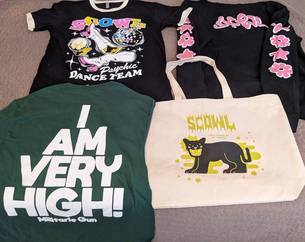 conankitty's tweet photo. Hey @Scowl40831 thanks for the great show last night at Aisle 5. I'm in love with your merch! It's so awesome to see pan pride colors on a hardcore band shirt. Covy af too! https://t.co/1F1FOX1hZJ