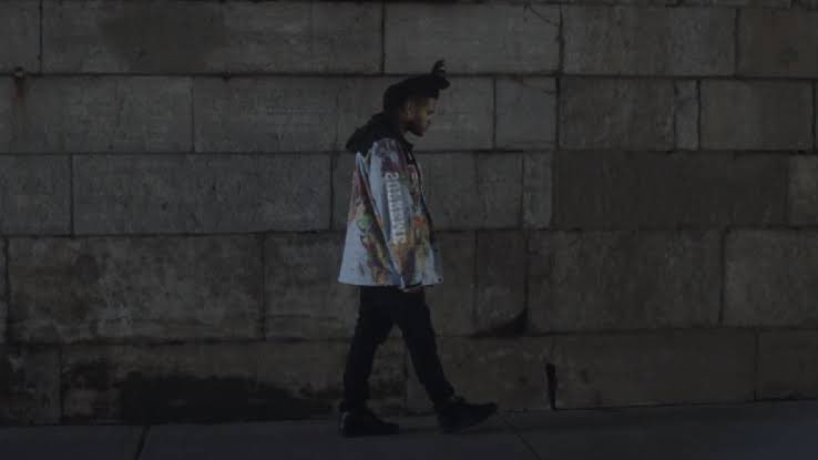 WeekndAccess's tweet image. It's officially fall season. 🍂