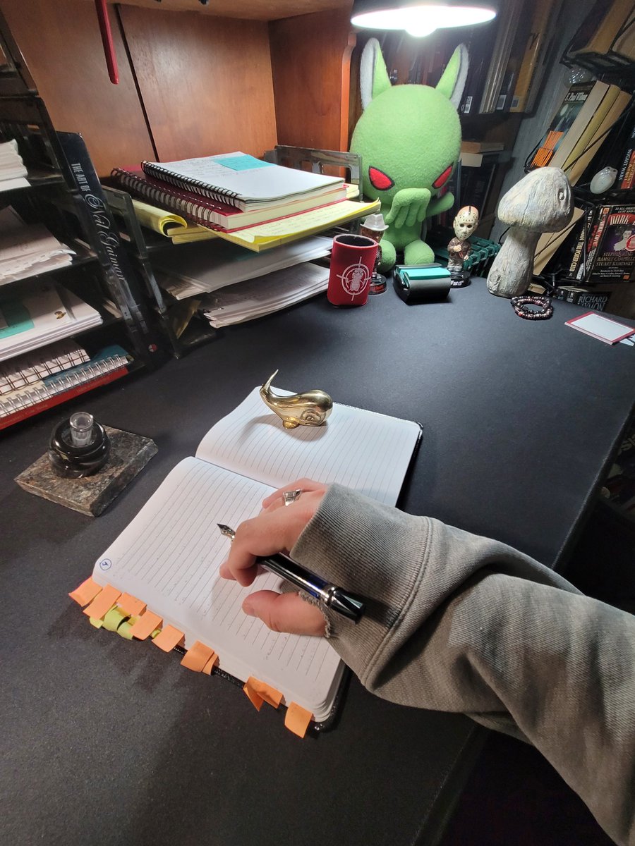 BrandonScott_AU's tweet photo. Broke the golden rule...starting the day on a blank page. π«₯π«₯π«₯π«₯π«₯π«₯π«₯π«₯π«₯π«₯
@twsbi #deskspace #desktop #desksofinstagram #amwriting #writingcommunity #writerslife #writersproblems #whaleuminati https://t.co/IulP21KB5x