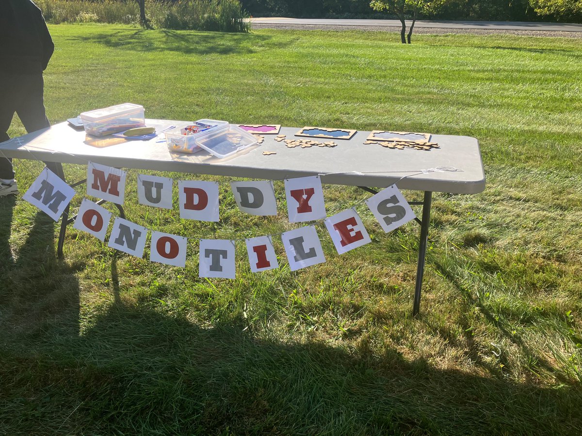 Emily Dennett tweet media