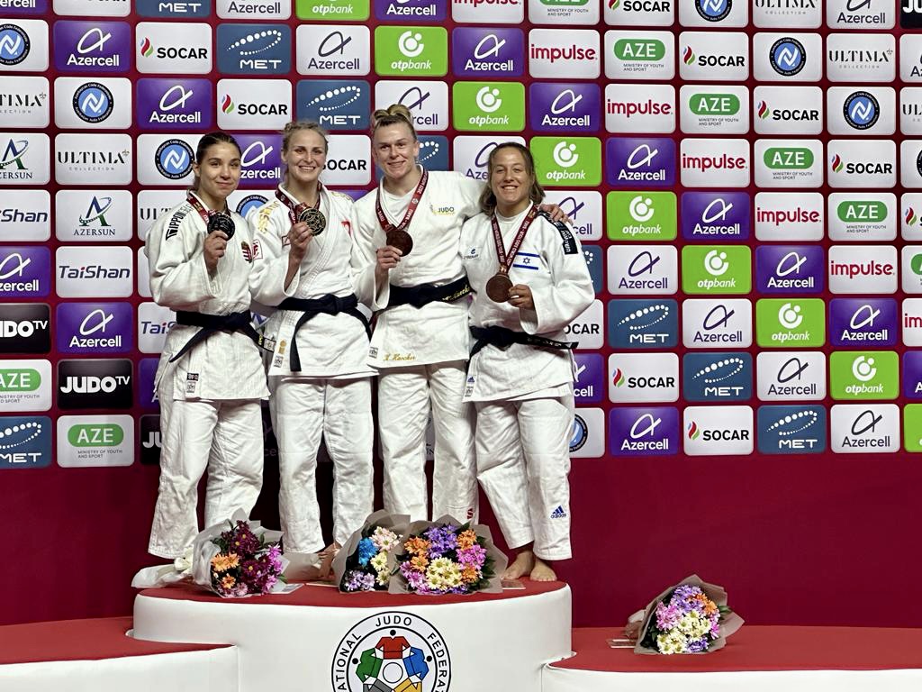 Angelika Szymańska triumfuje w kat. -63 kg na Heydar Aliyev Baku Grand Slam 2023 🥇🇵🇱
Brawo Aneta Szczepańska i Paweł Zagrodnik!

Sponsor Strategiczny Polskiego Związku Judo
PKP Cargo @pkpcargo_medi
Sponsorem Kadry Narodowej jest firma #W8Fitness
<a href="/SPORT_GOV_PL/">Ministerstwo Sportu i Turystyki</a>
@PKOL_pl
#JudoBaku