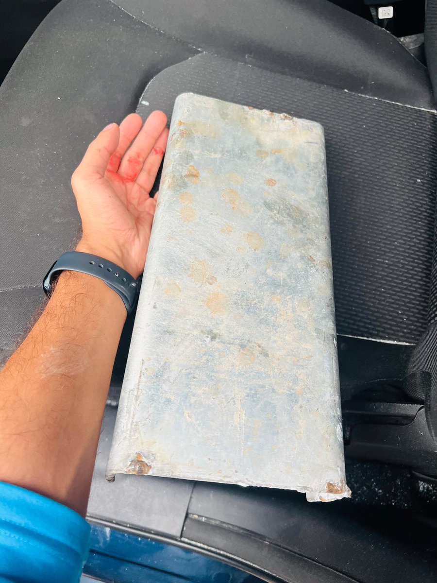 ayushi_sethi's tweet photo. This was the piece from the divider which flew into the glass and hit my friend sitting in the front passenger seat. If the piece was even 3cm left, the impact would’ve been fatal. Pls check the state of our highways to ensure no other person is harmed @cmohry @nitin_gadkari @ANI https://t.co/0iltKbs9wo