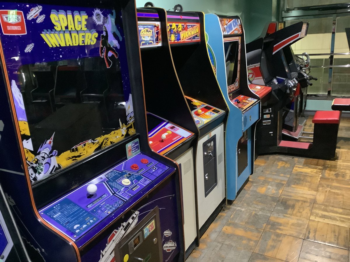 natsugemikado's tweet photo. ナツゲーミカド閉店のお時間になりました〜
明日は12時開店ですのでどうぞよろしくお願いします！
それではおやすみなさいー。
＃ナツゲーミカド https://t.co/fXHmpkZc4h
