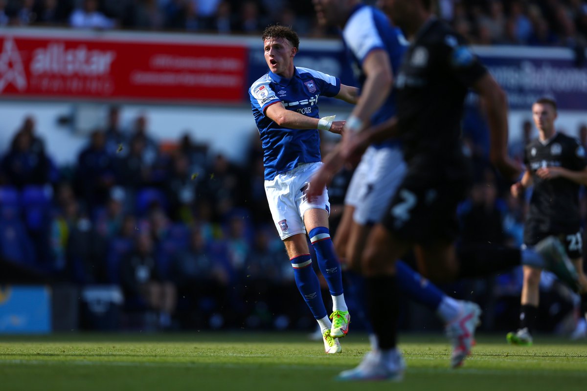 Ipswich Town tweet media