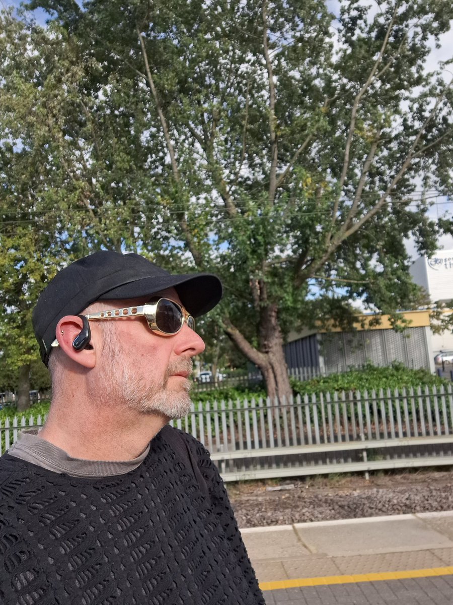 therichastill's tweet image. #SistersOfMercy

Here I come!