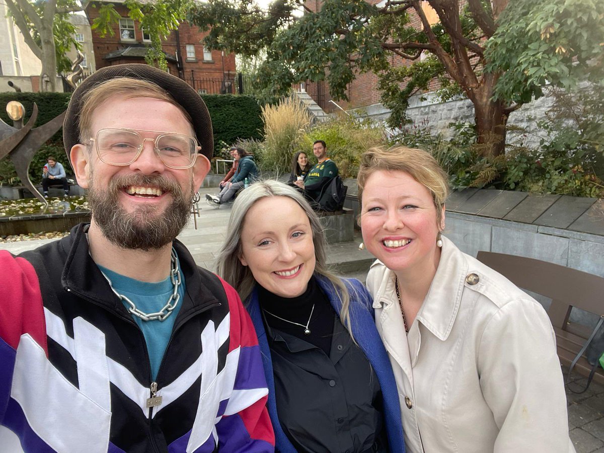 Edel Meade tweet media