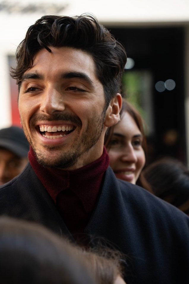 wonderlandH_'s tweet photo. Taylor puoi smetterla di essere così bello per favore parte 2? https://t.co/61IJ8B8wcG