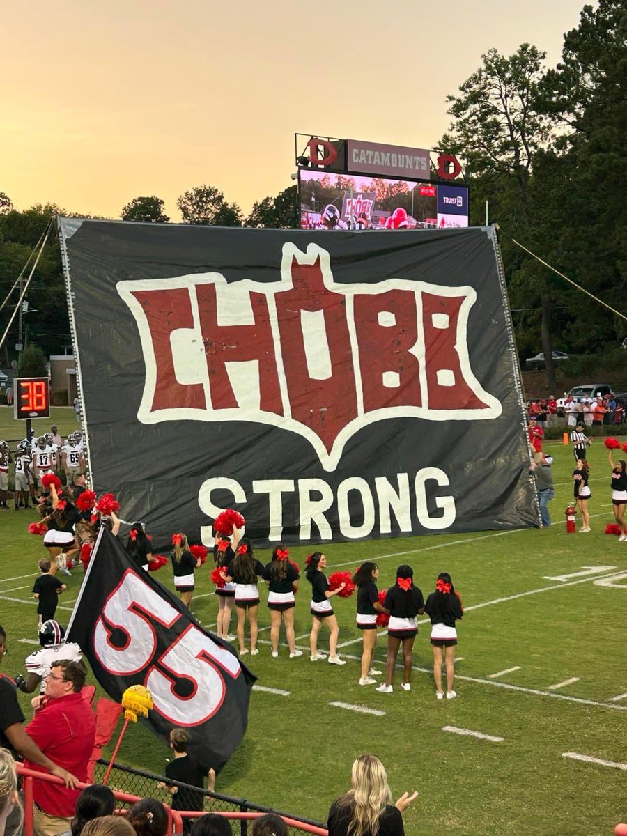 #Browns RB Nick Chubb’s high school shows their love and support for the former Cedartown graduate (H/T <a href="/chxnluh/">Chanluh 🪐</a>).