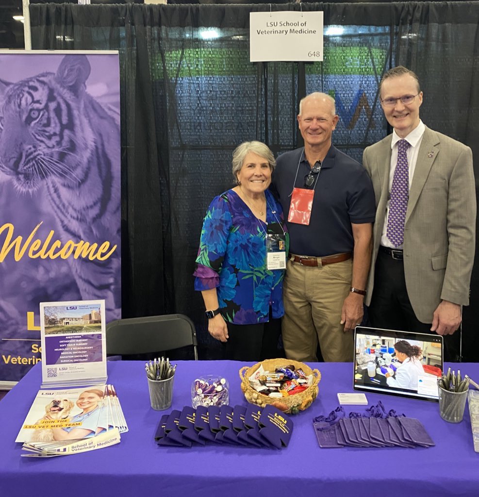 lsuvetmeddean's tweet photo. After a successful day at #SWVS, I’m flying to #Shreveport this morning to host an alumni event at the #LVMA Equine Symposium & to engage with legislators on Monday morning to thank them for their support of our wonderful school. We’re on a roll @LSUVetMed! #LSU #WeTeach #WeLead https://t.co/ZJsxgyiHY9