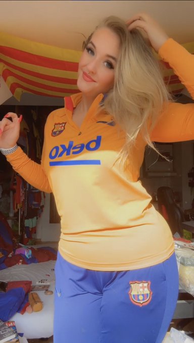 Un dia de partit @FCBarcelona vamos Bar&ccedil;a 💙❤️ https://t.co/OXmIkH5Qgv<a class="tags" target="_blank" title="On Twitter" href="/?out=eyJ0eXAiOiJKV1QiLCJhbGciOiJIUzUxMiJ9.eyJpYXQiOjE3MjM2Mjk0MDYsImlzcyI6InR3cG9ybnN0YXJzLmNvbSIsIm5iZiI6MTcyMzYyOTQwNiwiZXhwIjoxNzU1MTY1NDA2LCJyZWRpcmVjdF91cmwiOiJodHRwczovL3R3aXR0ZXIuY29tL0ZDQmFyY2Vsb25hIn0.DzpWG8ZjanXH_zwsIkJ6MTav0cWqFuwpNAbYIh22epVhoqz0d4RS8VnyUvA8b9DYkPlMUwgsdqIC9IfjKN2Hog">@FCBarcelona</a><a href="/tag/bayarea"class="tags"><span>#bayarea</span></a><a href="/tag/untermkreuz"class="tags"><span>#untermkreuz</span></a><a href="/tag/st%C3%A4rkebayer"class="tags"><span>#st&auml;rkebayer</span></a>