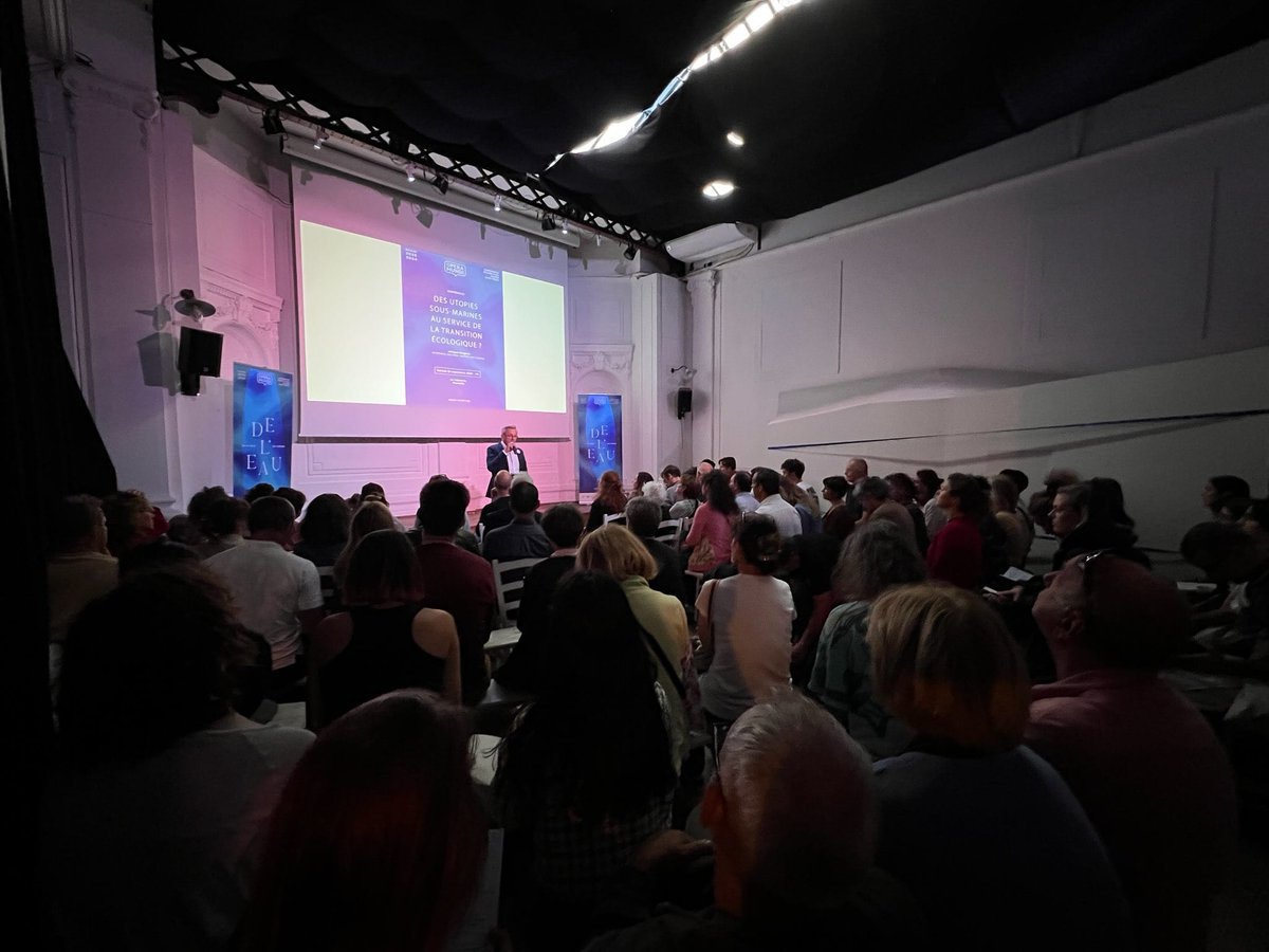 #AllezSavoir2023
📸👏‍ <a href="/LaFabulerie/">La Fabulerie</a> fait salle comble pour la conférence <a href="/OperaMundi2018/">Opera Mundi</a> de l'océanographe <a href="/JacquesRougerie/">Jacques Rougerie</a> "Des utopies sous-marines au service de la transition écologique ?" 🤿🪸