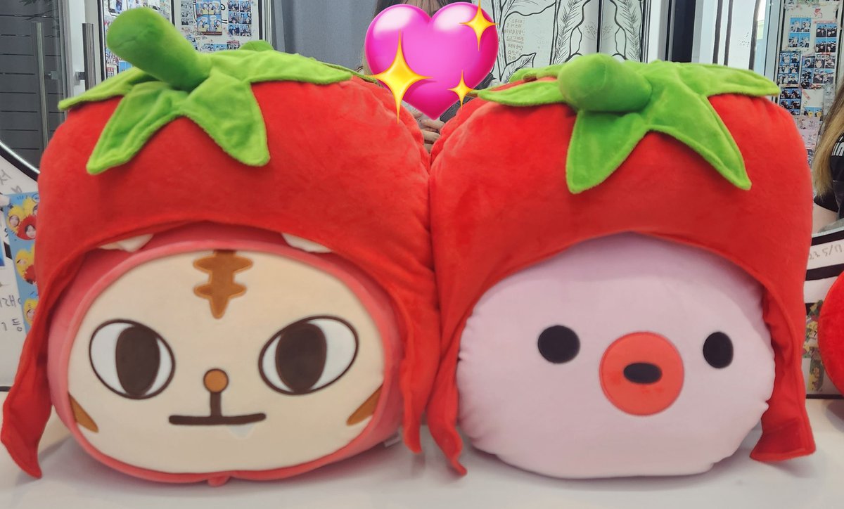 토마토 된 썰 푼다..
프레임 넘 커욤져서 내가 마치 방울토마토가 된 기분이 들음 << 응?

#TOMATOLOVERSCLUB
#영원히_우리_토마토즈_해