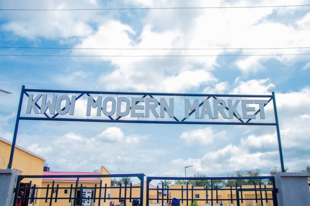 KadunaMarkets's tweet photo. We are pleased to announce that the newly constructed Kwoi Market in Jaba LGA has officially been handed over and modalities for relocation of traders are in progress.

The Kwoi Market is the first of our  prototype markets for rural communities and will be replicated in other local governments in line with His Excellency, Gov. Uba Sani’s SUSTAIN agenda to develop rural areas. 

The prototype markets will take into consideration the low level of trade and economy in these areas and the shops therein will be significantly cheaper than those in urban areas.

We are also set to introduce a new prototype for cattle markets and perishable foods in the coming months. @tnandul @YemieBakare @ubasanius @GovKaduna