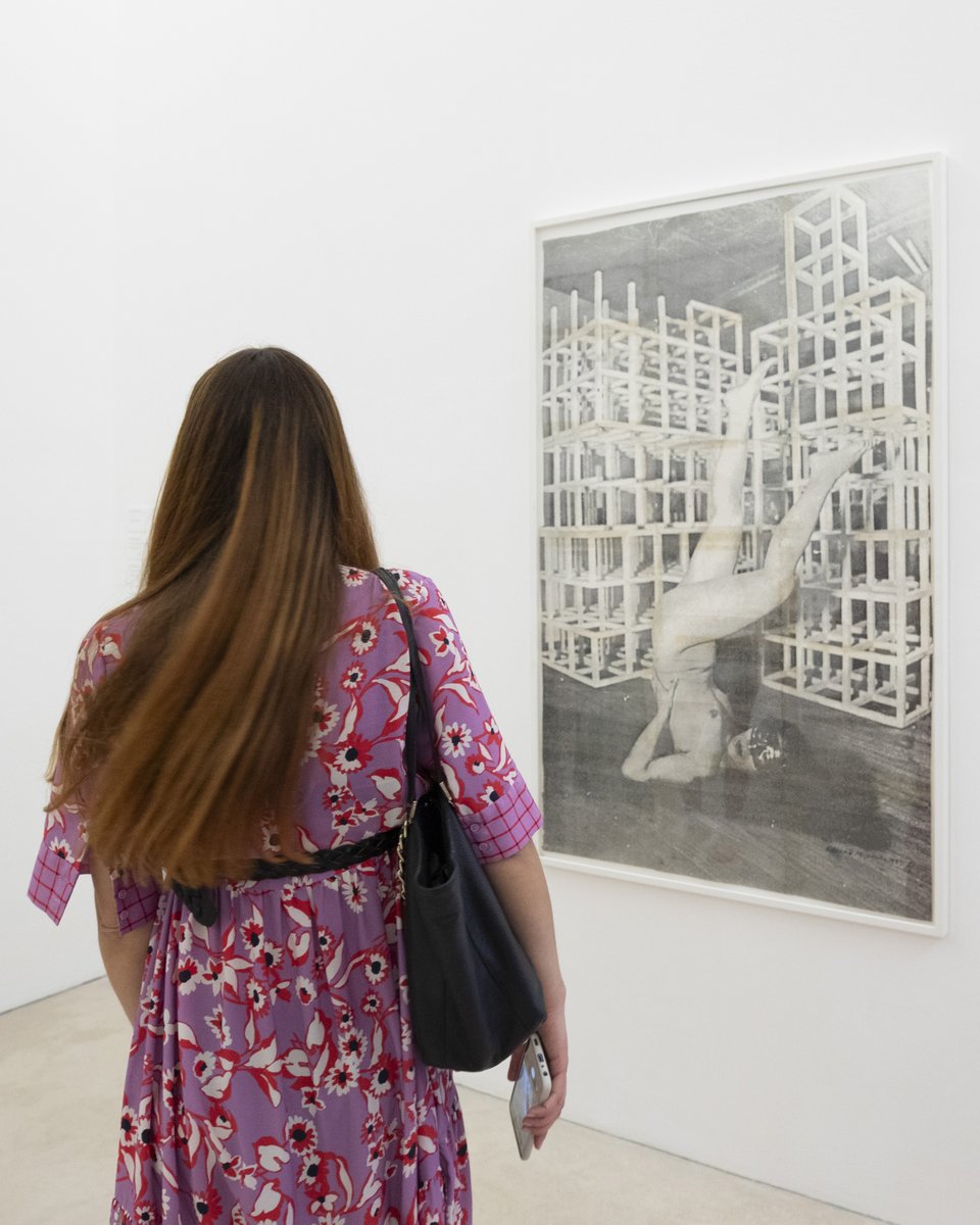 "Kazuko Miyamoto", la prima ricognizione storiografica dedicata all’artista un’istituzione pubblica europea, a cura della Direttrice Eva Fabbris, è stata prorogata fino al 6 novembre 2023.