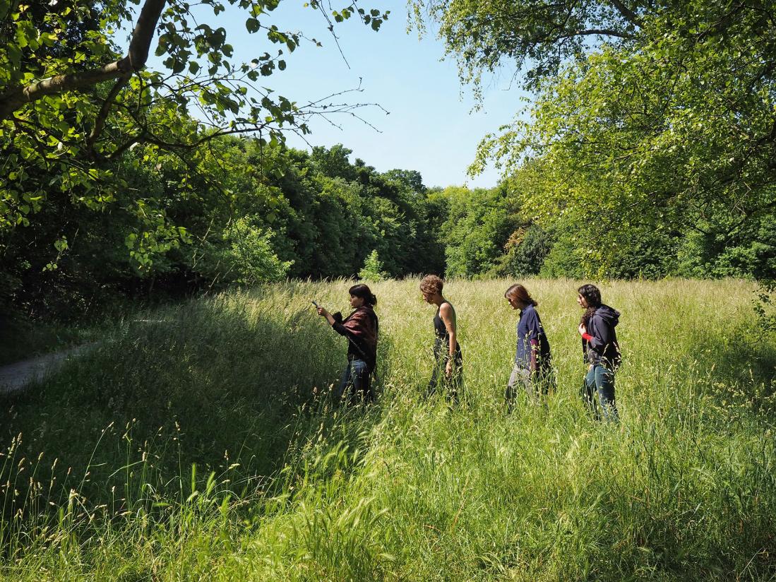 EHESS_fr's tweet image. #AllezSavoir2023
📽️🌳 Rendez-vous dans une heure à la #VieilleCharité pour la projection @Cermes3 du documentaire "#Vincennes, l'université perdue" de Virginie Linhart.
👥 En présence de la réalisatrice, de Christelle Rabier et d'@annabellallouch.
➡️ bit.ly/vincennesAS