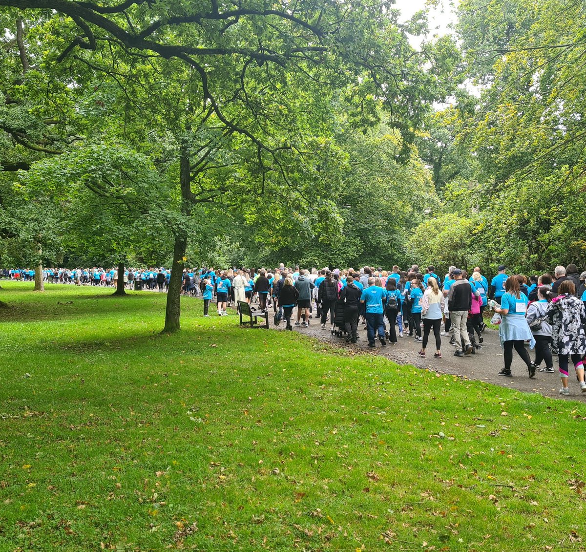 EmmaRuss1103's tweet image. Amazing morning for @AlzSocNI #MemoryWalk 💙