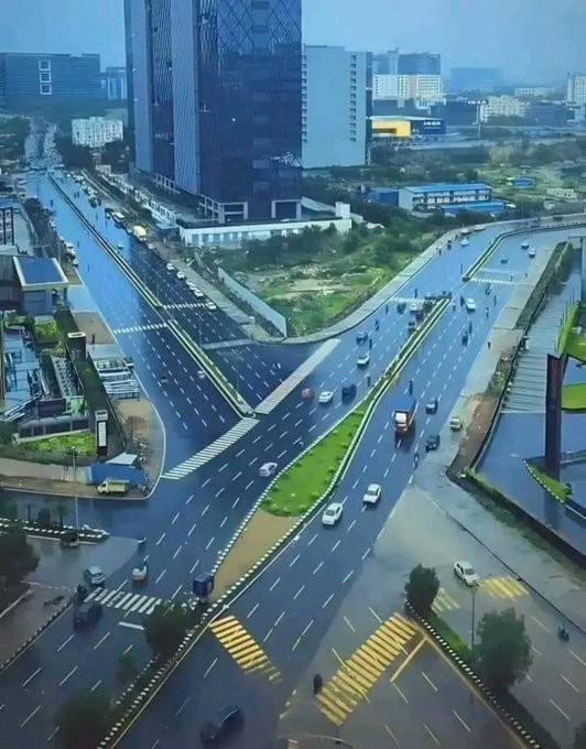 kandasamy_hari's tweet image. கோவில்பட்டி பைபாஸ். நேரா போனா இராஜபாளையம்.லெப்ட்ல போனா தின்னவேலி.ரைட்ல போனா மதுரை.