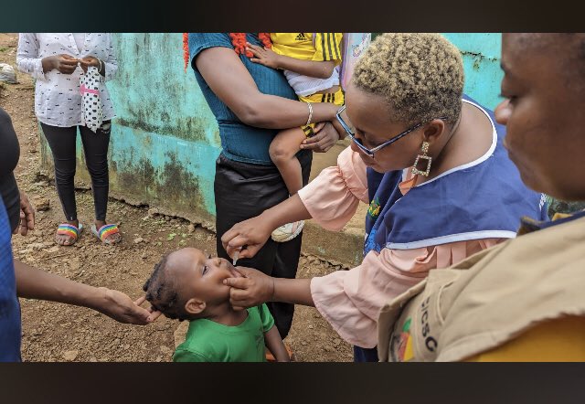 chechuaManzo's tweet photo. Vaccination continues… 

Teams will be going around in homes and at health centers. 

Don’t miss a single drop! 

Target: children 0-59months 

#endpolio237# https://t.co/BSuLaAnMSY