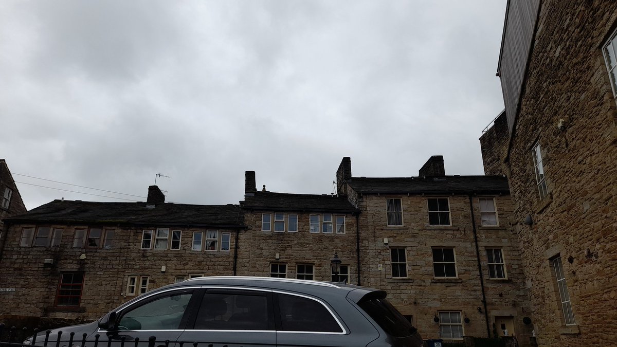 Bacup2040Vision's tweet photo. Weavers cottages evident from the numerous upper floor windows to let in plentiful light ...living quarters on the ground and first floor. https://t.co/aDrdRofpbh