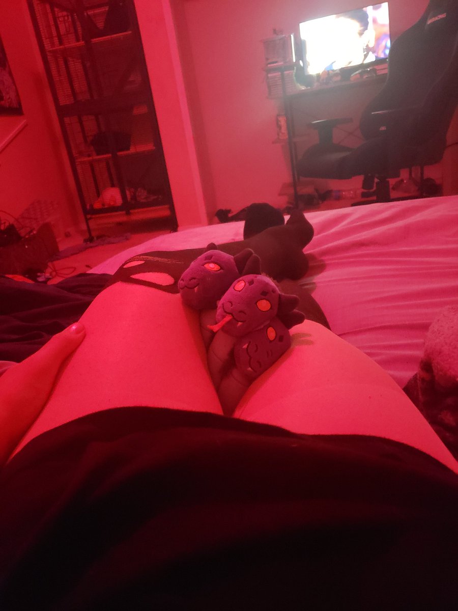 Hunter127615's tweet photo. Squeeze 
#femboy #nsfwtw #Bbc #bnwo 
Dms open https://t.co/NHreXUEoNr