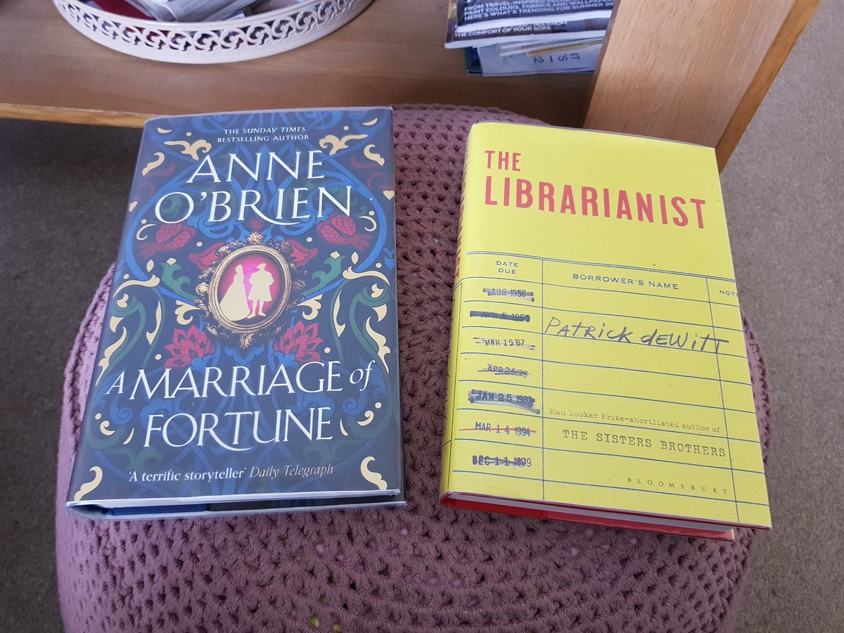 LittleLauraMcK's tweet image. #NewLibraryBooks 🙌 

(And new, new ones at that - no previous borrowers!)

Which one do I start first?!