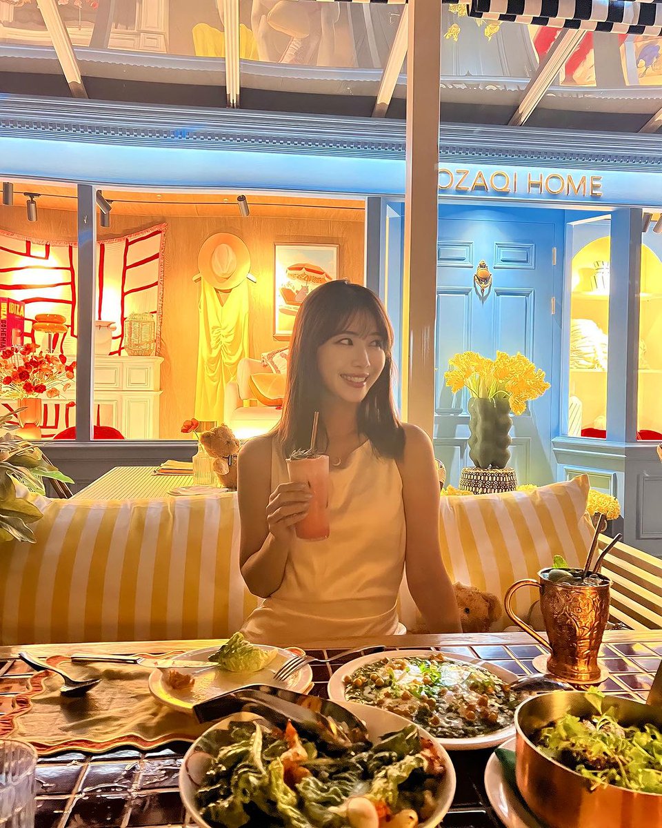 brituroman's tweet photo. 姉さんとディナー🇰🇷♡

どこを撮ってもかわいいお店🥹
お昼は日差しが入って気持ちいい場所、ディナーもまた雰囲気がよくてとっても気に入りました😍🍽️✨　

#美術館巡り
#美術館めぐり
#美術館好き
#展覧会
#西洋美術
#美術展
#アート
#アート好きな人と繋がりたい
#美術館好きな人と繋がりたい https://t.co/3MWav5OmEe