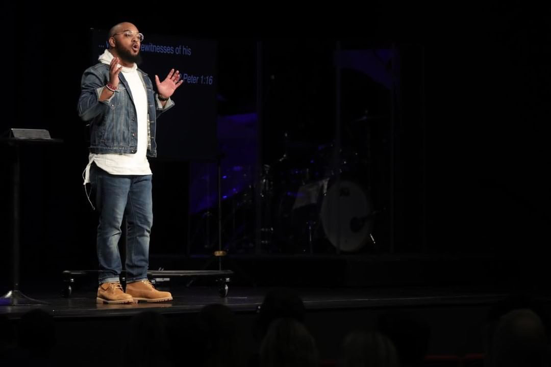 Legintv's tweet photo. Preaching at my home church CrossRoads Norfolk this Sunday about Jonah and stuff. I may just read Chap 3 and walk off stage, in which case youβll have an early lunch. Iβd risk it. See you @ 10 AM #GodisIconic #leginpodcast https://t.co/uVZgtIZ9GF