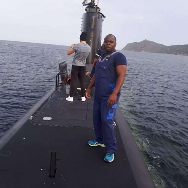 Accidente en submarino de Sudáfrica deja 3 muertos F6tJw9NWYAE6aIA?format=jpg&name=small