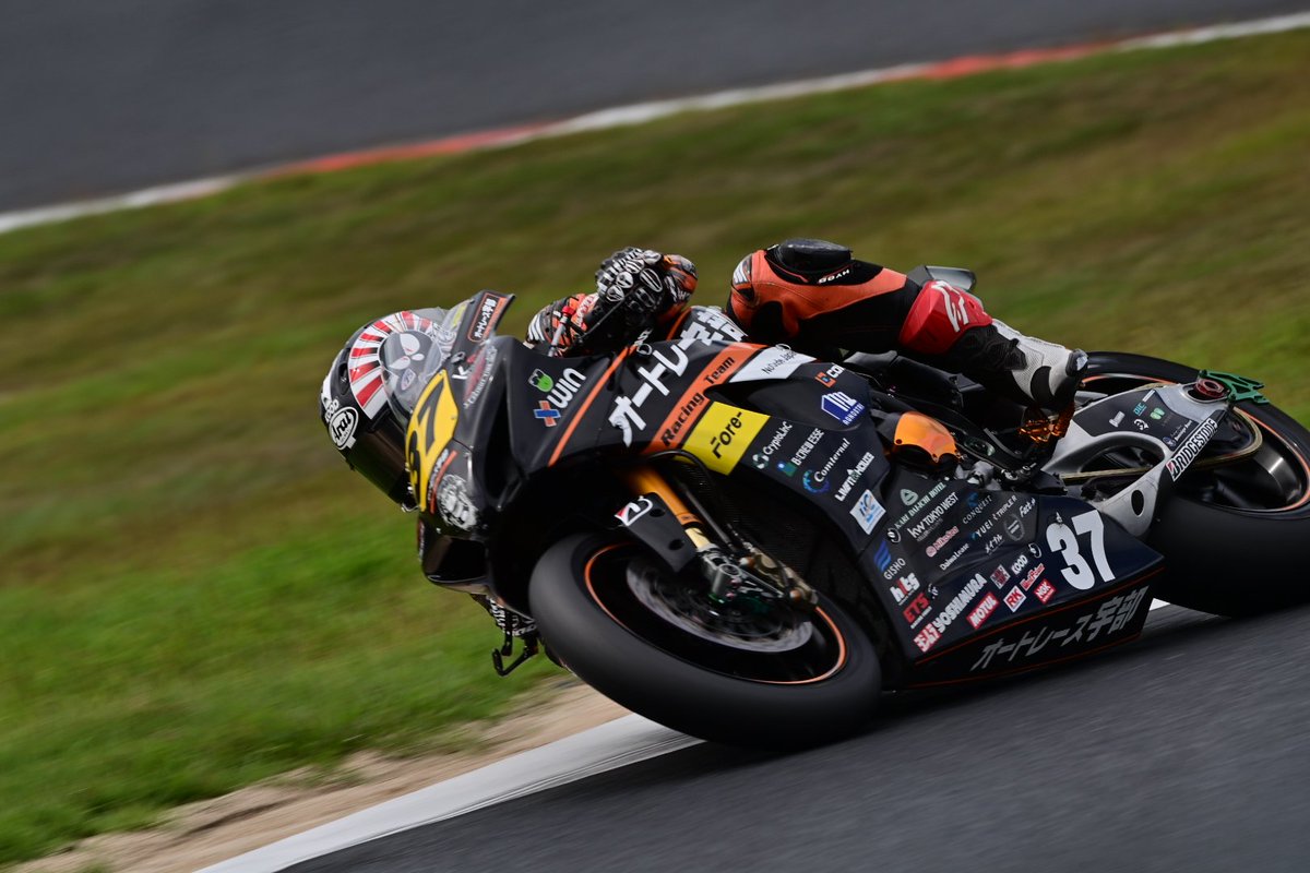 nagataku1013's tweet photo. #全日本ロードレース RD7
#岡山国際サーキット
#AUTORACEUBERT
#津田拓也 (@TakuyaTsuda85)選手
岡山も表彰台楽しみにしております😊
珍しく撮って出し🤣
#頑張れ拓ちゃん #流し撮り
#Nikon https://t.co/YHHGWOYqYm