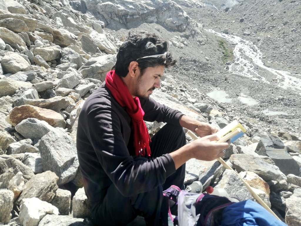 sajidrazaali's tweet photo. #weekend #reading! Chelain Dass, Moti Cheesh #Nangaparbat #RupalValley. https://t.co/OFKgNk6v2A