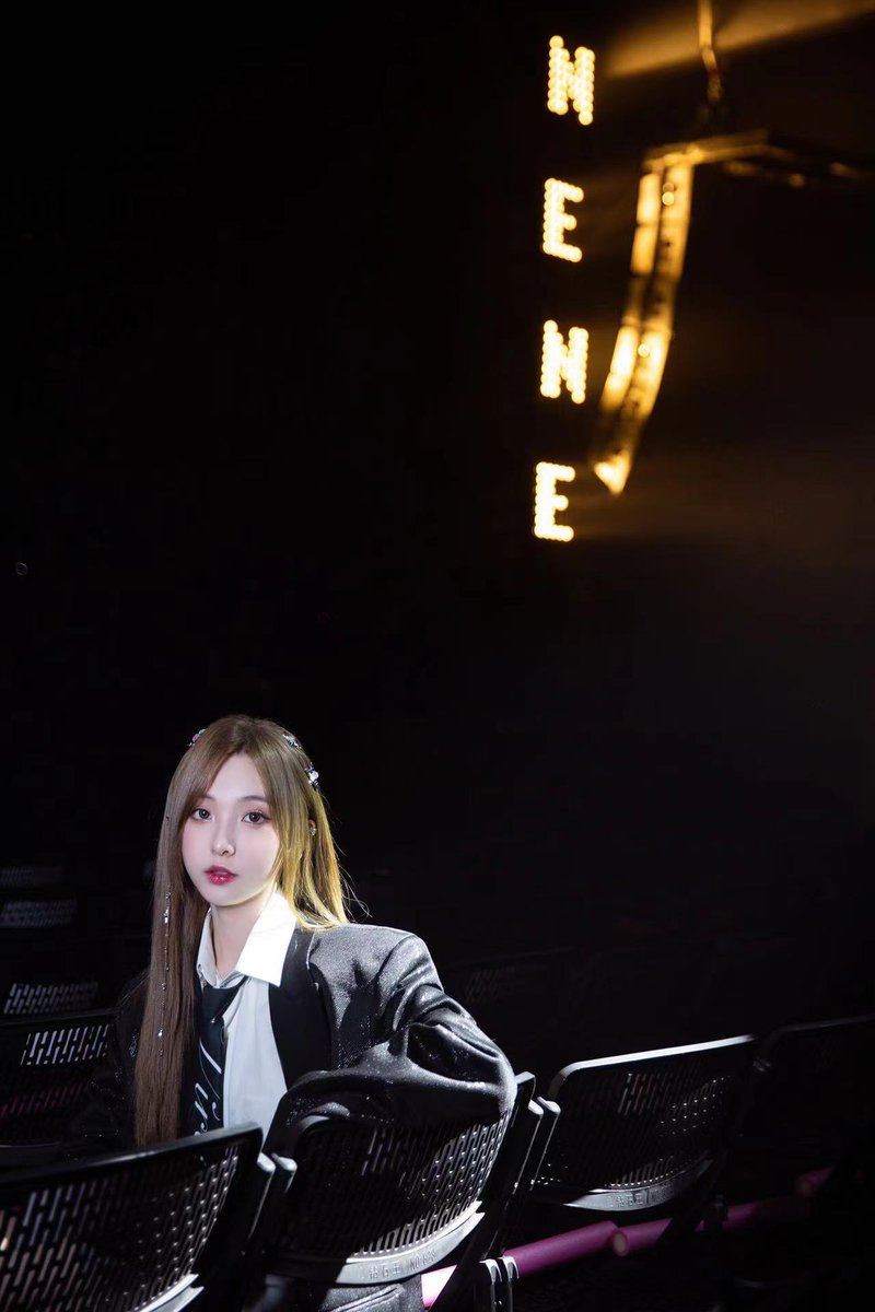 SonyMusicCPop's tweet image. #Nene郑乃馨 🎁 与世界温柔相处
 𝟐𝟎𝟐𝟑巡回｜第二站广州｜即将开演
           💗 你钟吾钟意我 💗
 —— 更多惊喜·今晚解锁 ——

#Nene #ZhengNaiXin #郑乃馨 #เนเน่