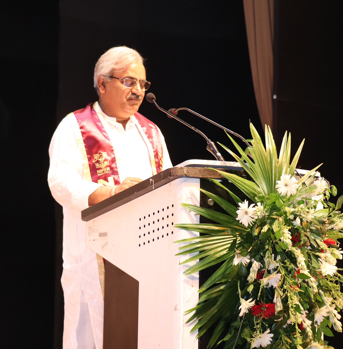 NIPERRaebareli's tweet photo. #8thConvocation of @NIPERRaebareli

Inspiring speeches by Chief Guest Prof. Sanjay Singh, Vice Chancellor, BBAU and Guest of Honor Dr. Prabodh Kumar Trivedi, Director, CSIR-CIMAP.

@NIPERRaebareli
@mansukhmandviya
@bhagwantkhuba
@Pharmadept
#Convocation https://t.co/IktHF1Xt0N