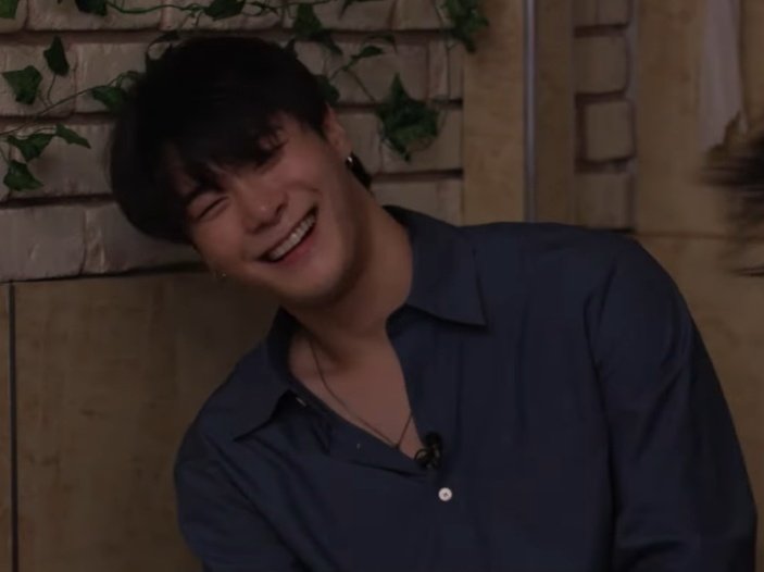 moonbinthinker's tweet photo. my love mine all mine...🤍🤍🤍🤍 https://t.co/uKUdT8ako2