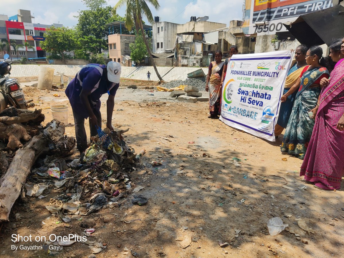 CommrPoonamall2's tweet photo. "Swachhatam Hi Seva" Water Bodies Cleaning &amp; World River Day🌊 #YouthvsGarbage #GarbageFreeIndia #IndianSwachhataLeague @SwachhBharatGov @swachhbharat
@PMOIndia @MawsTamilNadu @RoopaMishra77 @HardeepSPuri @SwachSurvekshan @MoHUA_India @Chengalpat20357 @Chengalpet_PIU https://t.co/MS4P0ZKDHe
