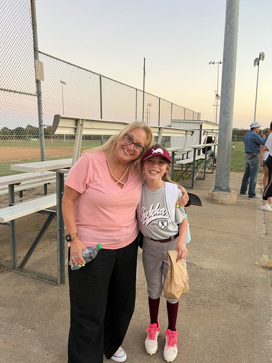 Krislsanchez's tweet photo. When a student invites you to their softball game you go!  My class this year is so sweet and I love the rapport I have with them!
@BluebonnetLions https://t.co/jK53Cdq7q4