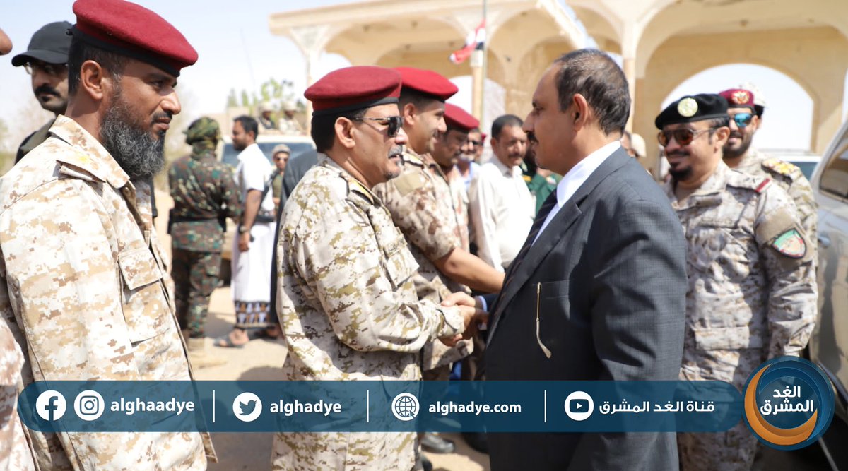 🛑 #عاجل | 

السلطة المحلية بـ #حضرموت تتسلم إداريًا وأمنيًا ميناء الوديعة البري وتدشن العمل بالمنفذ الجديد