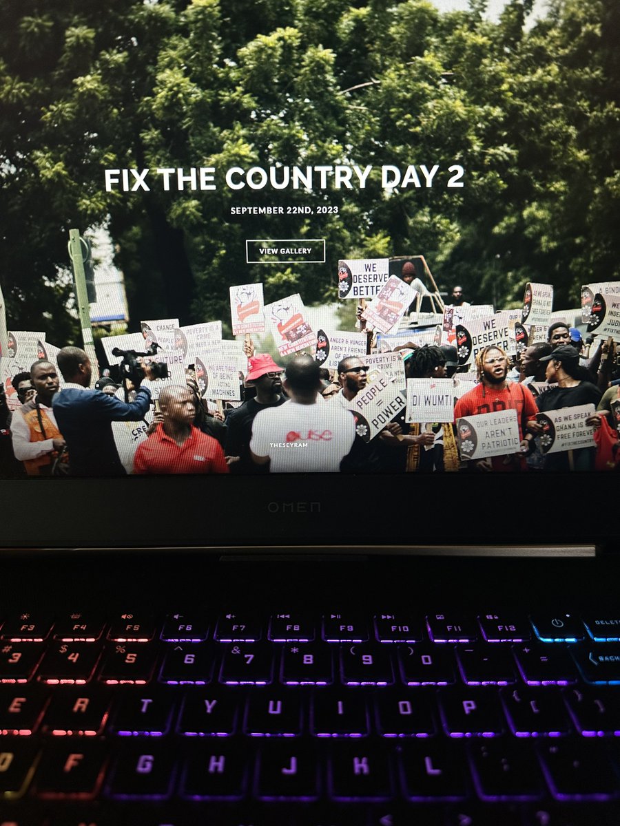 __theSeyram's tweet photo. Just uploaded all images from Day 2 of the #OccupyJulorbiHouse protest. Tap on the link below to access all images and share!!!!!

Link to images: https://t.co/DeaX8bnazD https://t.co/YbOKROt0JG