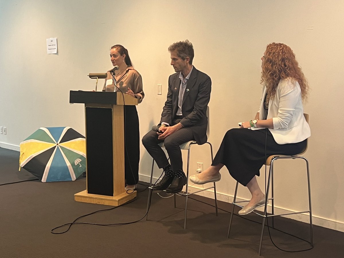 CSOs4UHC's tweet photo. « Now that the #UHC Political Declaration has been adopted, our focus going forward will be to go back to the countries to ensure that these commitments are implemented» 🎯@JustinKoonin, @LaetitiaBosio, @UHC2030 - at the Post #UHCHLM Debrief with CSOs https://t.co/er5ENXbCJn