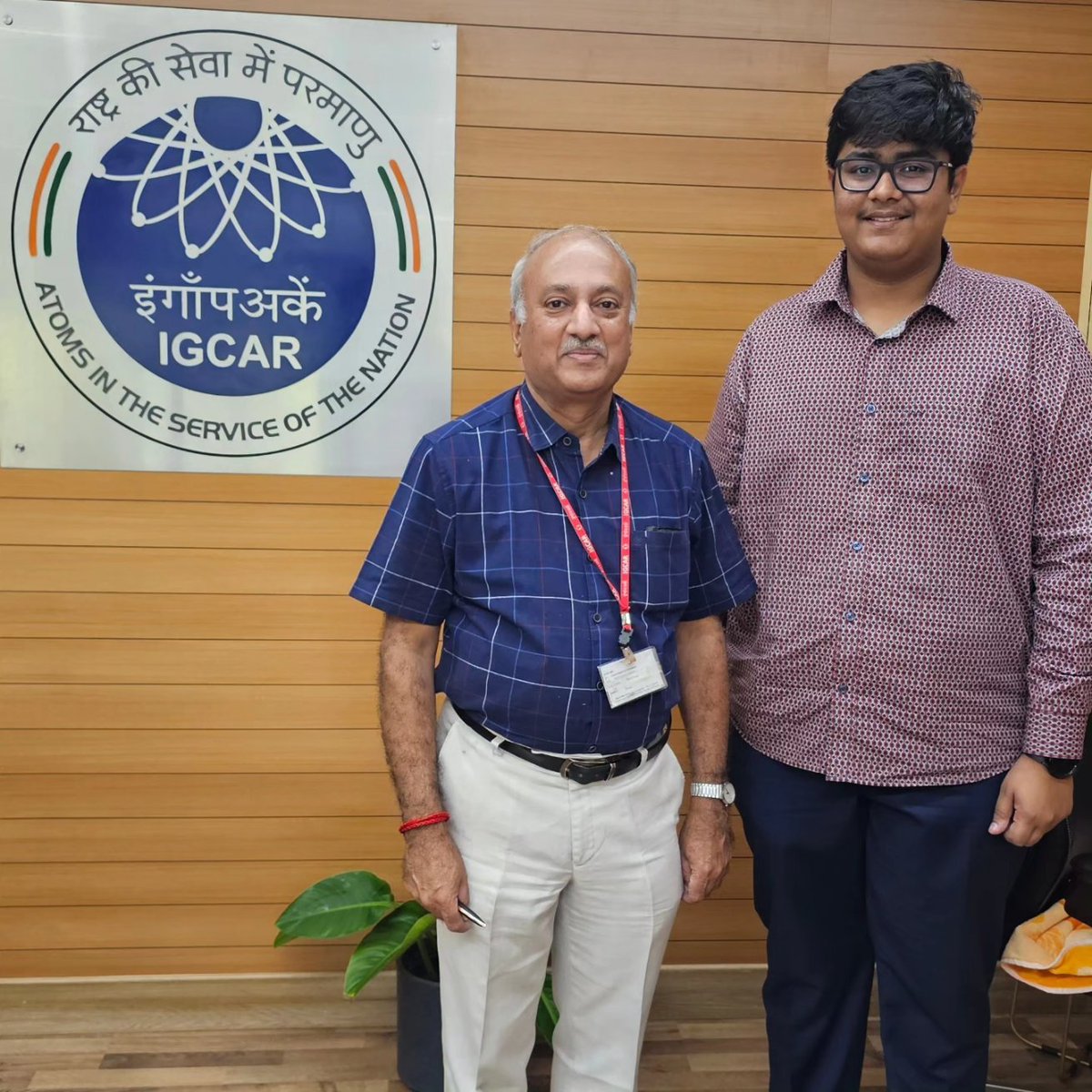 vedantthaker7's tweet photo. I had the honour to be at IGCAR (Indira Gandhi Centre for Atomic Research ) during my visit to
Tamil Nadu. I met Dr. Venkatraman, the director of IGCAR &amp; had the opportunity to tour the atomic facilities over there! https://t.co/VP4nHILYGL