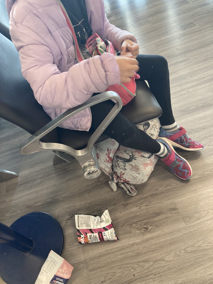 avrilbiotic's tweet image. On way to Scotland for @SAPGAbx. Taking 2 of my kids with me to see 👵🏻 &amp;amp; 👴🏻Alas, the kids carry on bags were above regulation height, according to @easyJet?!? No way 🙅🏻‍♀️I’m paying for their bags to go into the hold… so my pyjamas now have an alternate use! #adaption #innovation