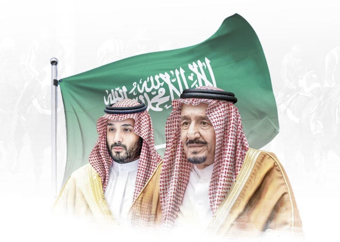 نرفع اكفنا الى الله 🙌🏻ان يحفظ مليكنا وقيادته الحكيمه وان يحفظ امننا وايماننا والحرمين الشريفين من شر الاشرار وكيد الاعداء..

#اليوم_الوطني_93_السعودي