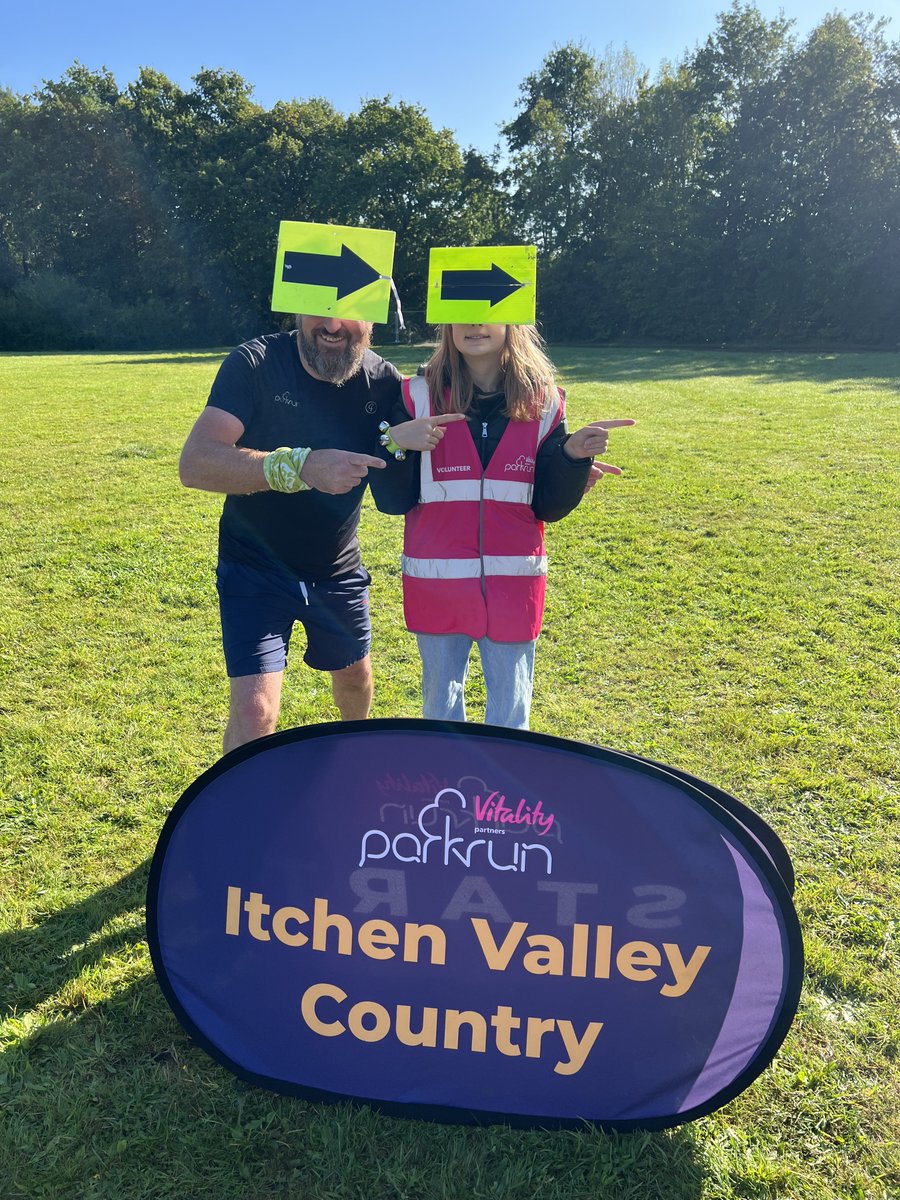 itchenvcparkrun's tweet photo. Sunshine, big smiles, tiny parasols, brand new parkrunners and #volunteer milestones. So much heartwarming goodness in one event, right? RIGHT! Check it all out here: https://t.co/6vepYLCwYn
📸 Team Cox got it right... #loveparkrun #ItchenValley #parkrun #Hampshire https://t.co/okQZLBQ2bM
