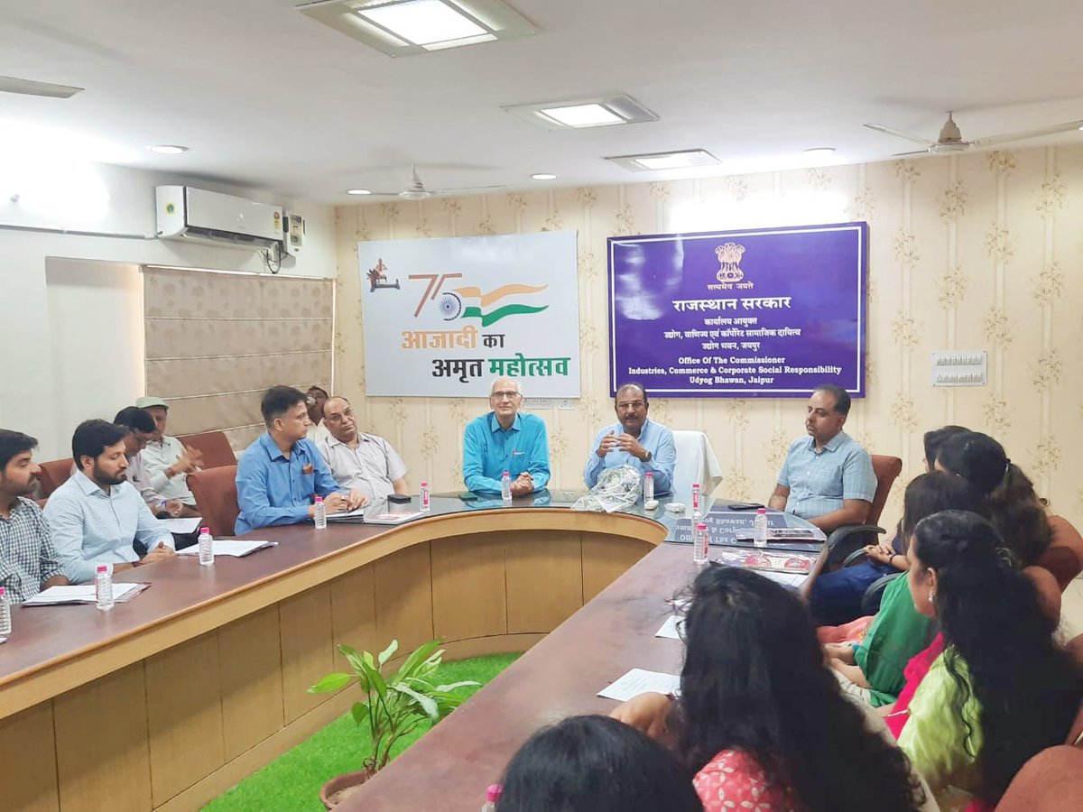 rajivarorajpr's tweet photo. आज उद्योग भवन, जयपुर में राजस्थान एक्सपोर्ट प्रमोशन काउन्सिल के मैनेजमेन्ट डेवलपमेंट प्रोग्राम का शुभारंभ किया।
इसके अंतर्गत #REPC की कार्यकारिणी के लिए "Personality Development, Stress & Time Management" को लेकर एक दिवसीय प्रशिक्षण शिविर आयोजित किया गया था, जिसमें व्यवसाय और सामान्य जीवन में बैलेन्स संबंधित विभिन्न विषयों पर एक्स्पर्ट्स ने अपने विचार रखें।
#RajivArora #मालवीय_नगर_विधानसभा #Jaipur #Rajasthan
