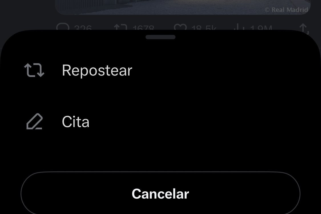 yomixmito's tweet photo. — Lo llamábamos twitter, pero ya es X! Muajajaja!
— Pero… sigue apareciendo «retuitear». 
— Sujétame el cubata https://t.co/YtNCIAdhhb