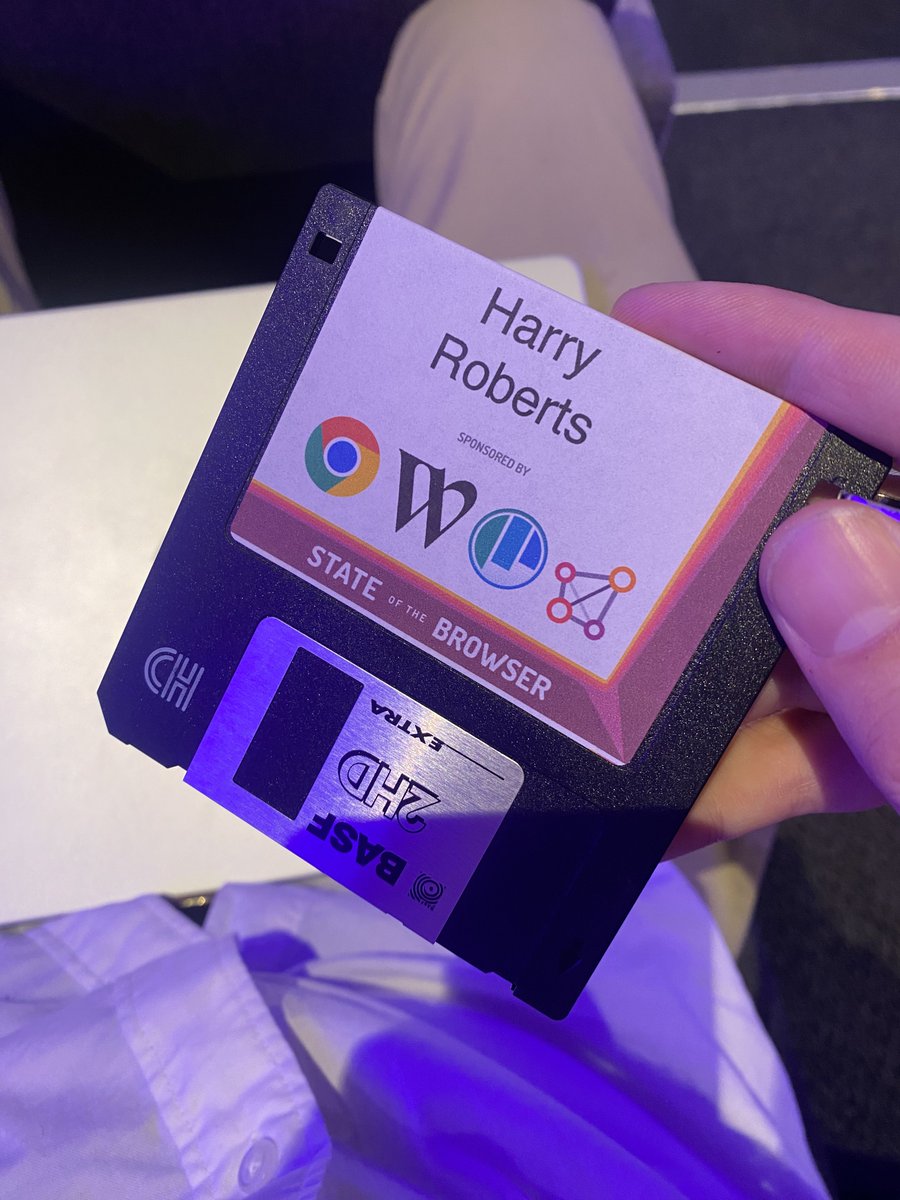 At @webstandards today. Speaking as someone who bought just five floppy disks to use as coasters about eight years ago, I dread to think how much it took to give every attendee one as a lanyard 😂